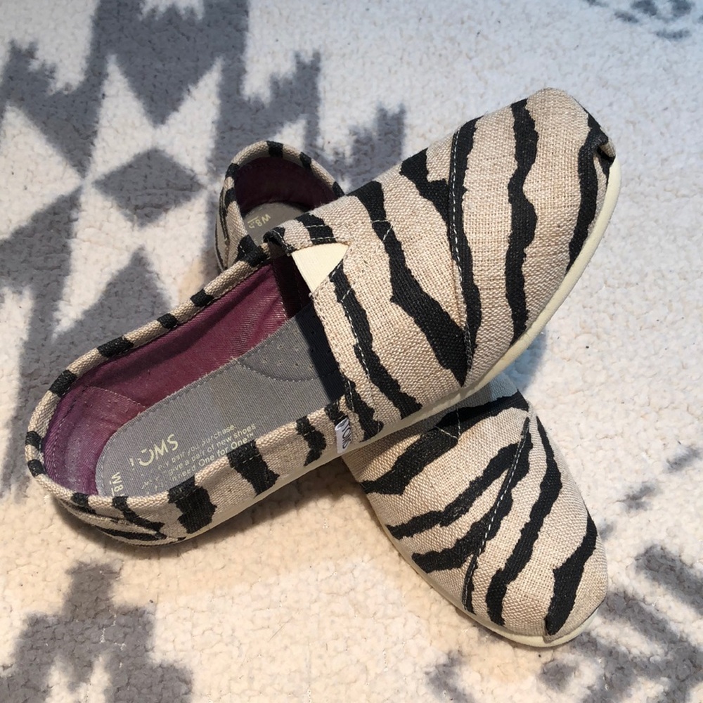 Zebra Toms